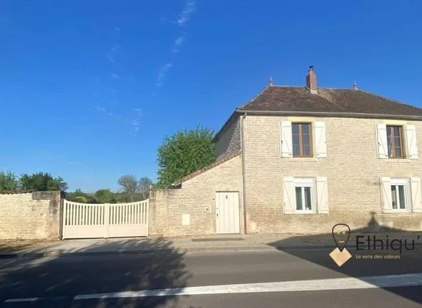 Maison 5 pièces 150 m²