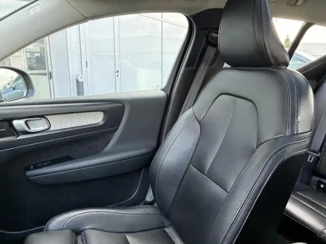 Volvo Xc40 t5 recharge 180+82 ch dct7 — photo 19