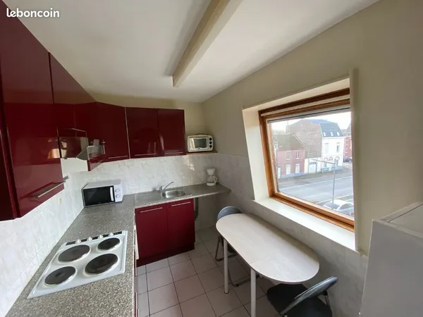 Grand studio meuble avec coin nuit