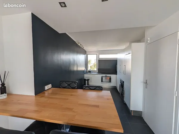Appartement meublé lumineux - Rénové & Tout confort