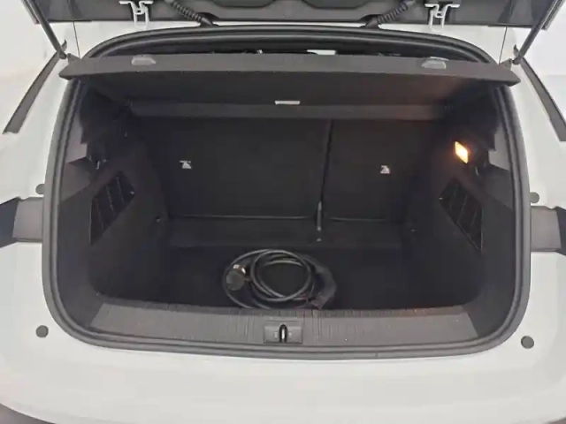 Renault Megane e-tech ev60 220 ch optimum charge — photo 76