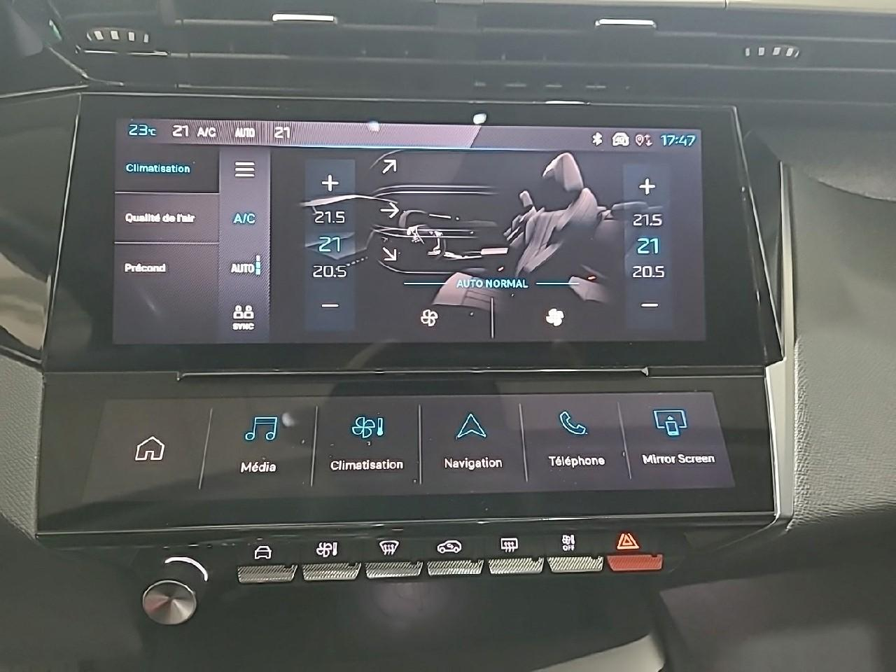 Peugeot 308 phev 180 e-eat8 allure pack — photo 18