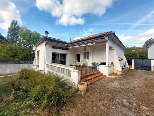 EXCLUSIVITÉ : AGREABLE PLAIN-PIED "PROCHE ASPET"...