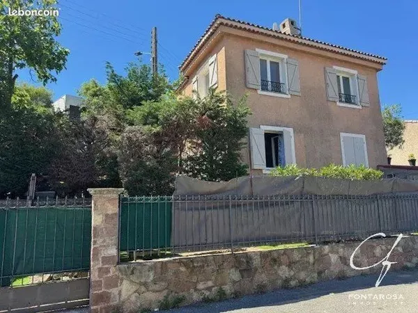 Appartement 4 pièces 105 m²