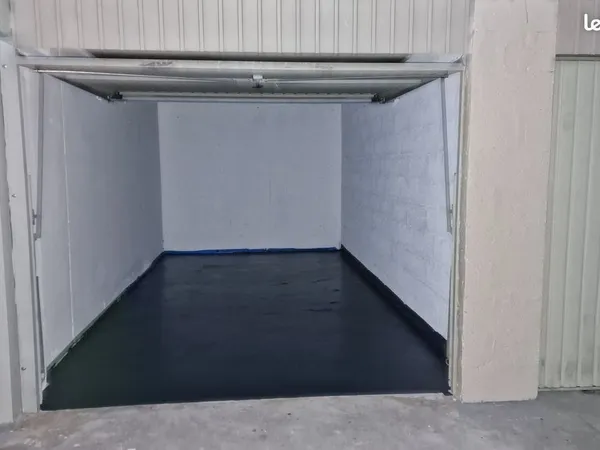 Location garage securise st nazaire