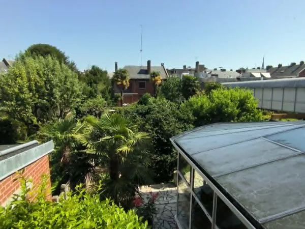 Appartement 1 pièce 65 m²