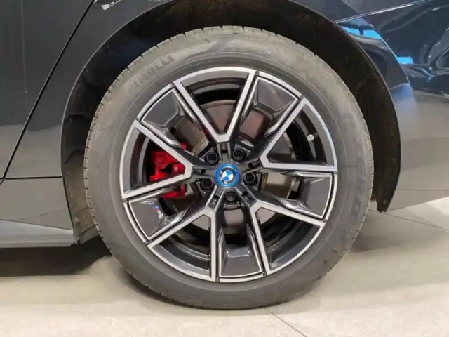 Bmw I4 edrive35 286ch m sport — photo 9