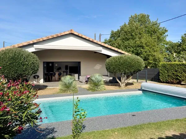 Maison contemporaine (2018) 114m² | Piscine, Climatisation, Pool house, Panneaux solaires - Zéro tra