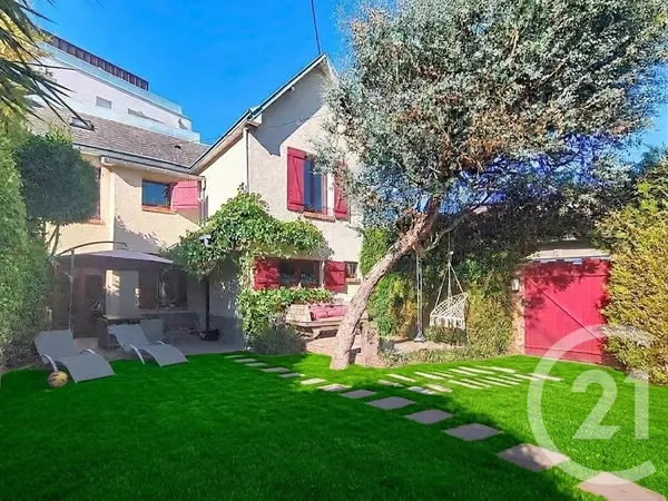 Maison 5 pièces 117 m²