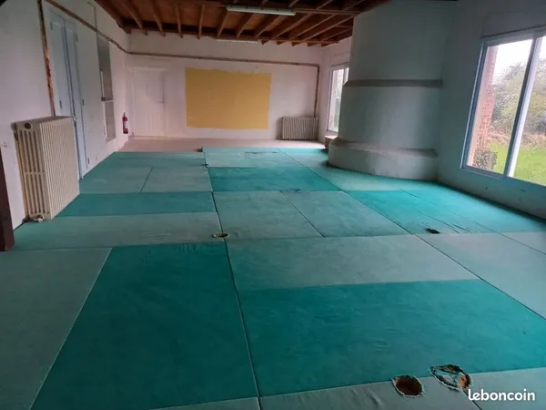 SALLE DE SPORT 85m²