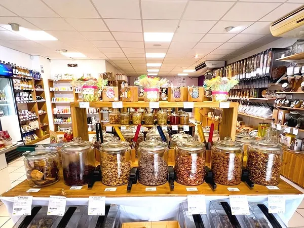 Fonds de commerce - Épicerie fine, vrac et produits bio à reprendre