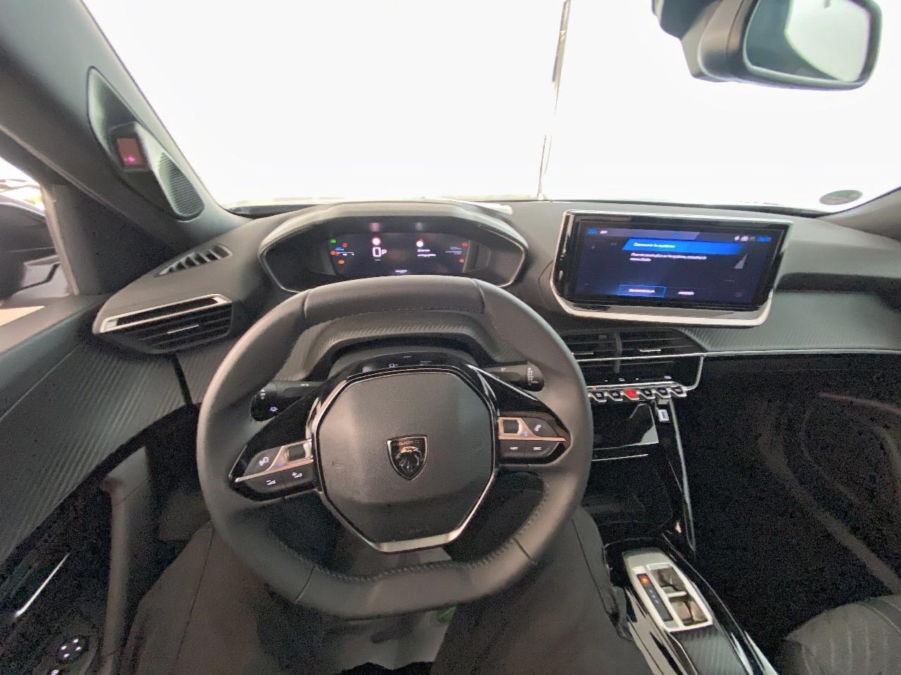Peugeot 2008 hybrid 145 ch e-dcs6 allure — photo 12