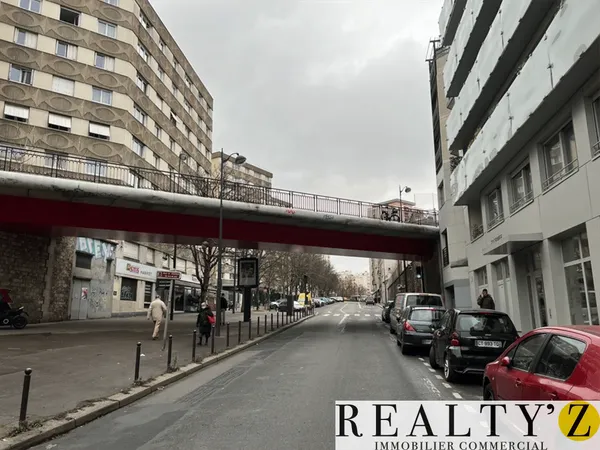 Boutique 2 pièces 707 m²