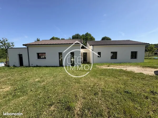 Propriété 5 pièces 148 m²