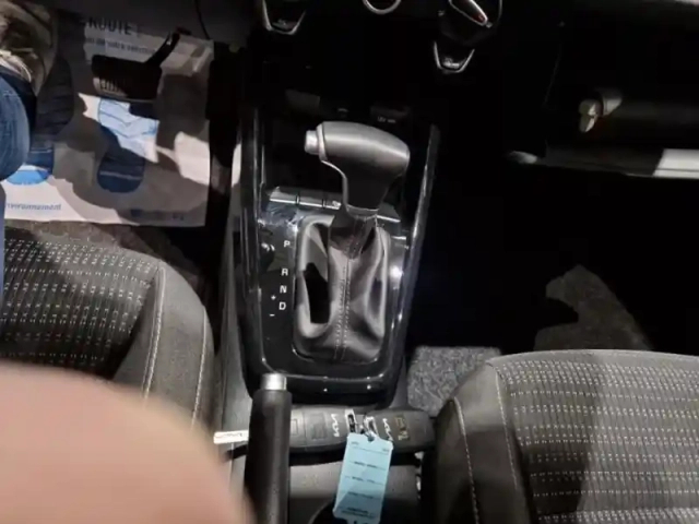 Kia Stonic 1.0 t-gdi 100ch active dct7 — photo 11