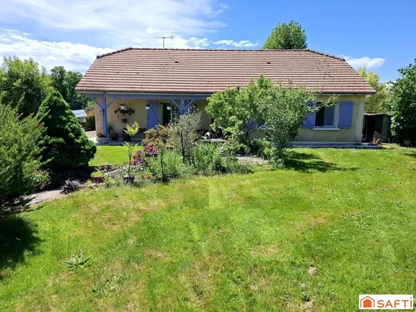Maison 6 pièces 107m2, 3 chambres, garage et parc paysager
