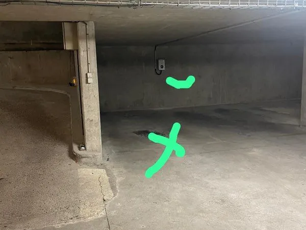 Parking au pied de la gare d'Houilles