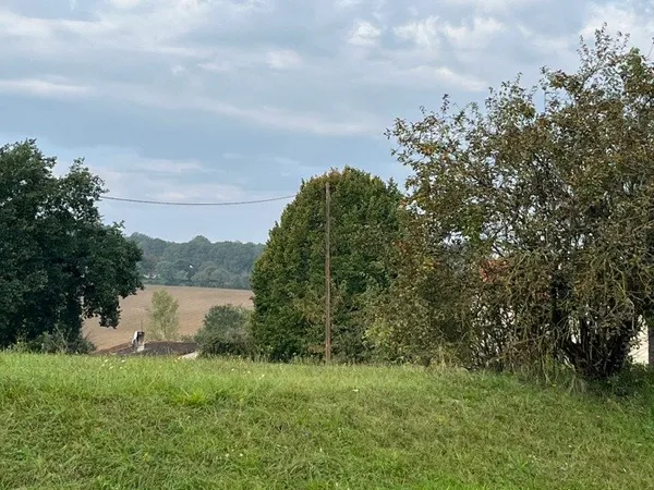 Terrain 654 m²
