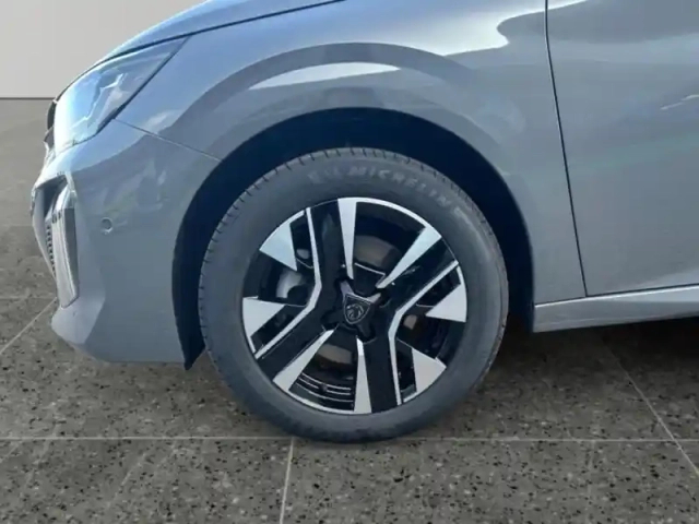 Peugeot 208 e- 136ch allure — photo 14