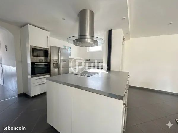 Maison 5 pièces 120 m²