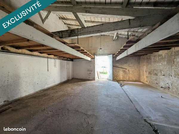 Local d’activité et entrepôt Vente Latresne 49900€