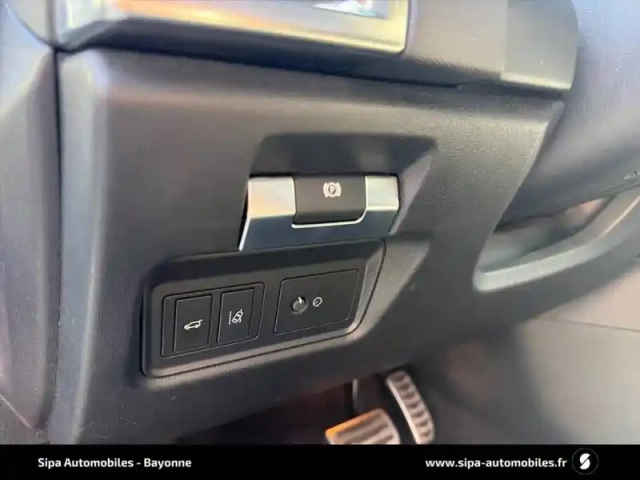 Jaguar E-Pace 2.0 d - 150 ch awd bva — photo 14