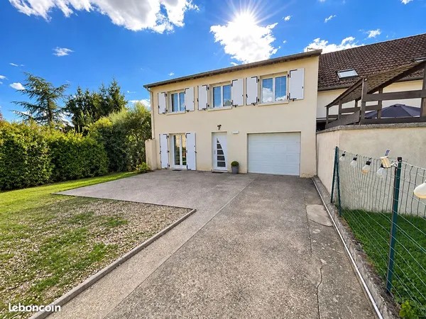 Pavillon 6 pièces 156 m²