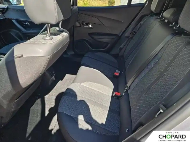 Peugeot 2008 puretech 100 s&amp;s bvm6 — photo 18