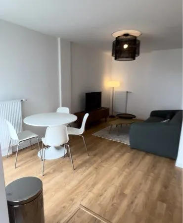 T2 - 46m² - non meublé - balcon - cuisine entièrement équipée - place de parking
