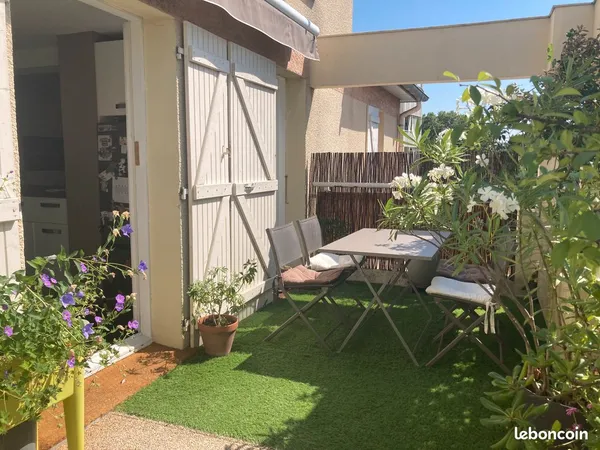 Duplex T4 de 108 m² avec terrasse, vue dégagée sur les Monts d'Or - Sathonay-Camp - 390 000 euros