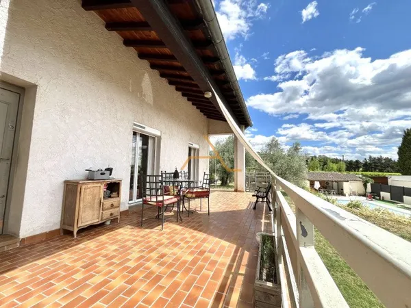 Villa 7 pièces 195 m²