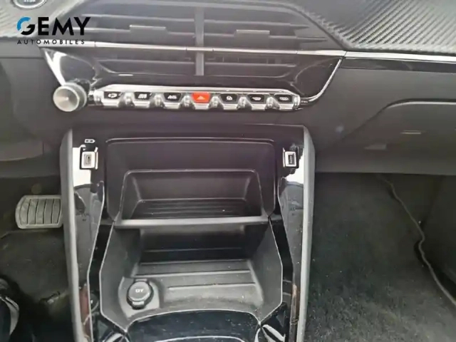 Peugeot 208 electrique 50 kwh 136ch — photo 15