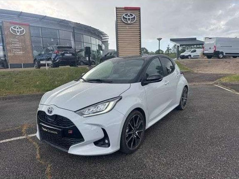 Toyota YARIS Toyota Yaris 116h GR Sport 5p MY22 — photo 1