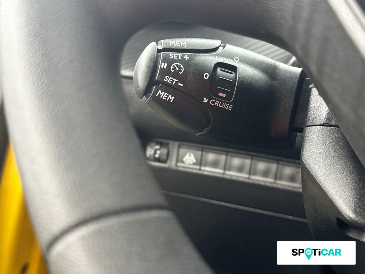 Peugeot 208 1.2 puretech 75ch s&s like 2022 — photo 17
