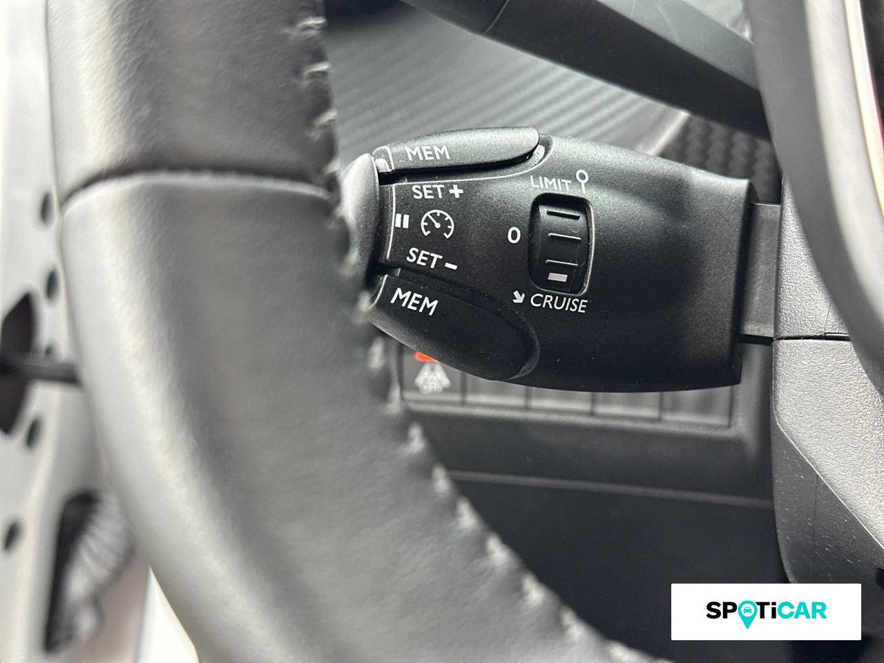 Peugeot 208 1.2 puretech 75ch s&s active — photo 18