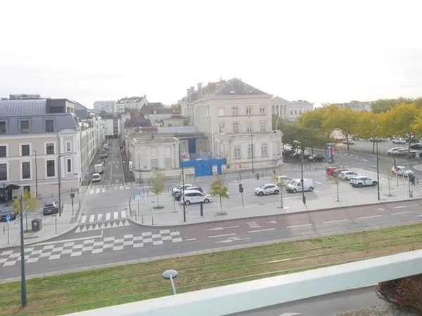 ANGERS FOCH - Type 5 de 111,67 m², lumineux et traversant
