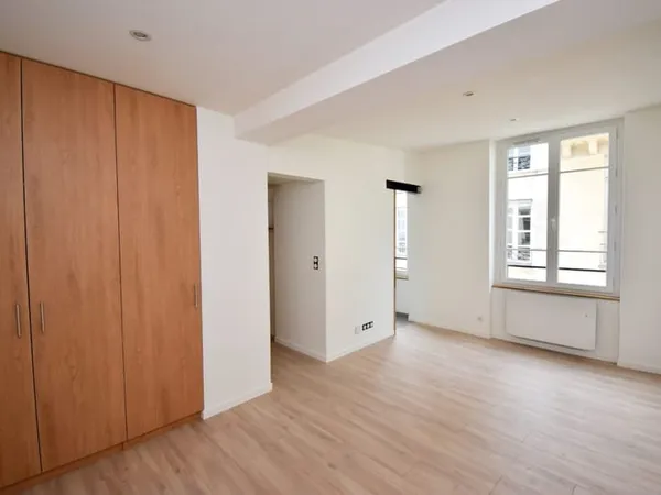 Un Appartement Dans Le Coeur Historique De Paris