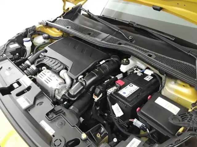 Peugeot 208 puretech 100 s&amp;s bvm6 — photo 20