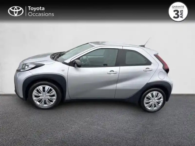 Toyota Aygo X 1.0 vvt-i 72ch dynamic my23 — photo 3