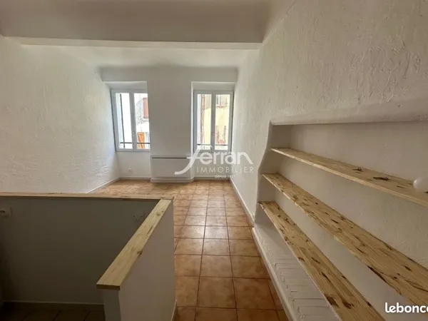 Studio 1 pièce 26 m²