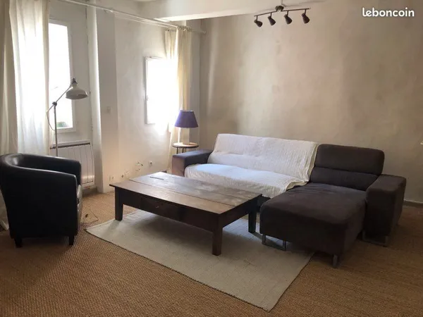 Maison de ville meublée en location