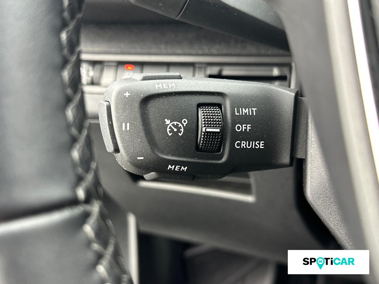 Peugeot 5008 1.2 puretech 130ch s&s allure pack — photo 17