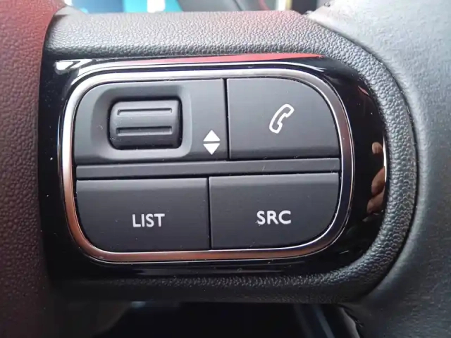 Citroën C5 Aircross hybride rechargeable 225 e-eat8 — photo 44