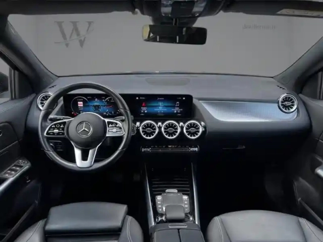 Mercedes Gla 200 progressive line — photo 12