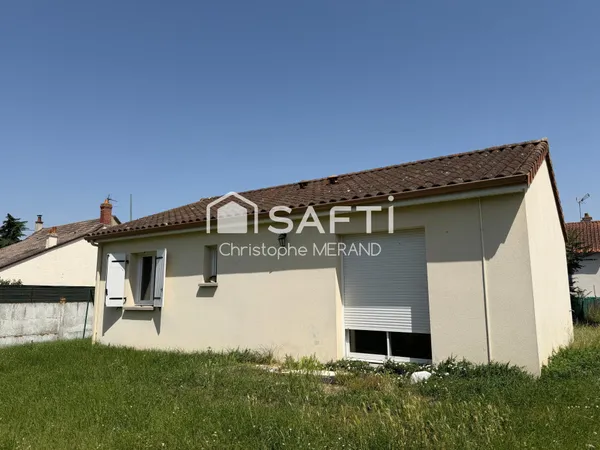 Deux maison dans le Centre de Dange Saint Romain