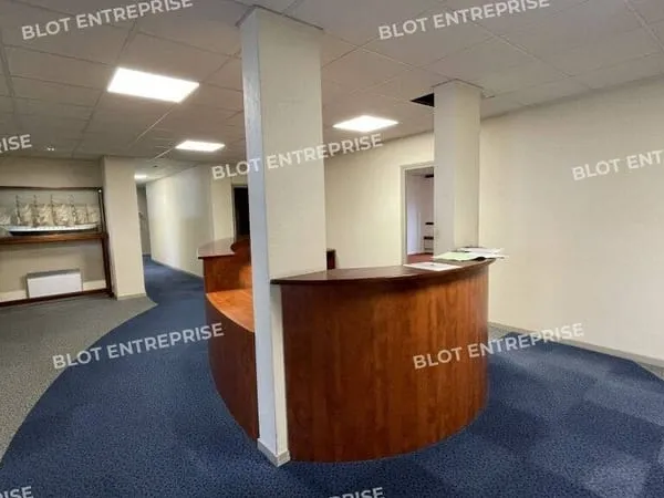 Bureaux 414 m²