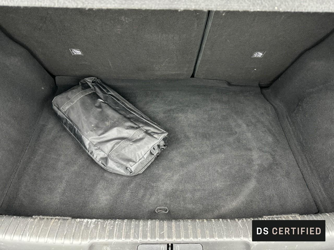 Ds Ds 3 crossback puretech 130 eat8 louvre — photo 14