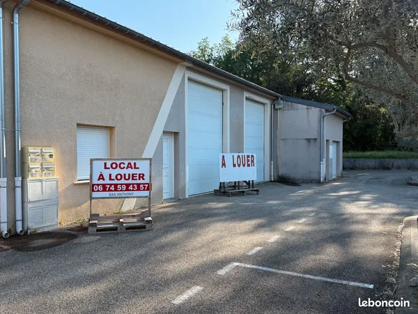Bureaux et Entrepôt