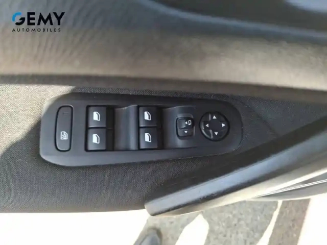 Peugeot 308 1.2 puretech 130ch s&amp;s eat6 — photo 12