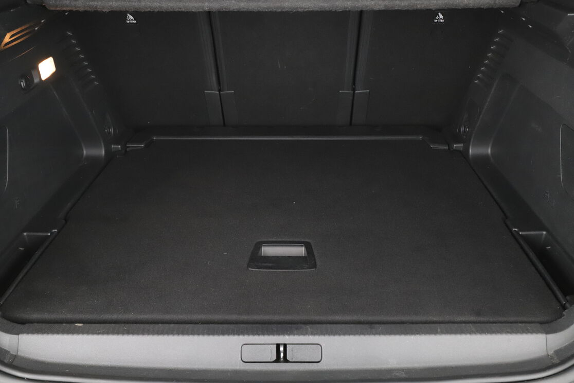 Citroen C5 Aircross 1.2 PureTech Shine Pack EAT8 — photo 16